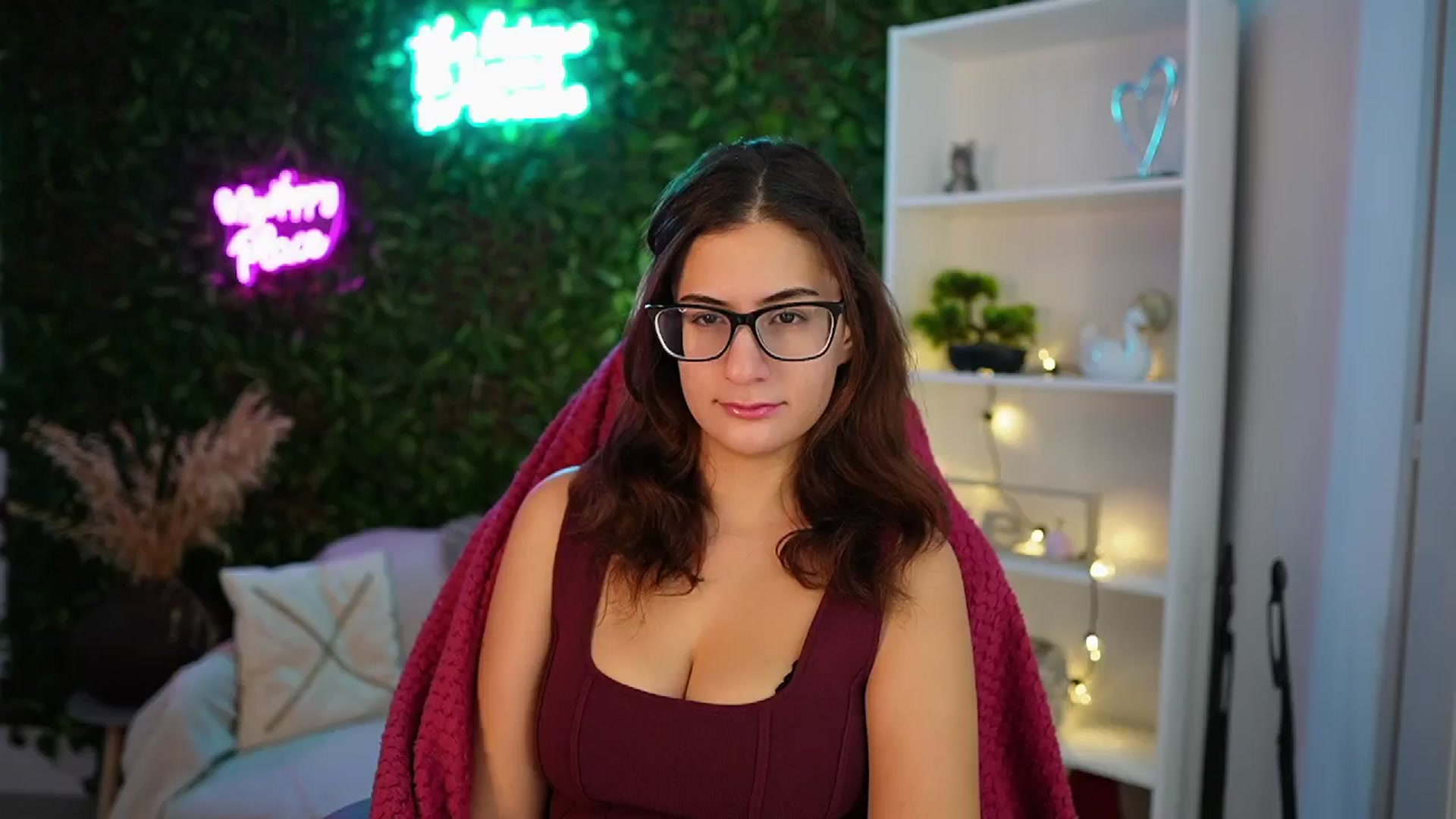 Gallery image thumbnail from Clair_Meek's myfreecams stream on, 12/17/2024, 10:19 image 4 of 20