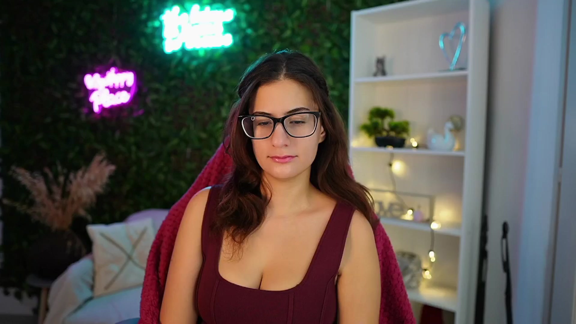 Gallery image thumbnail from Clair_Meek's myfreecams stream on, 12/17/2024, 10:19 image 13 of 20