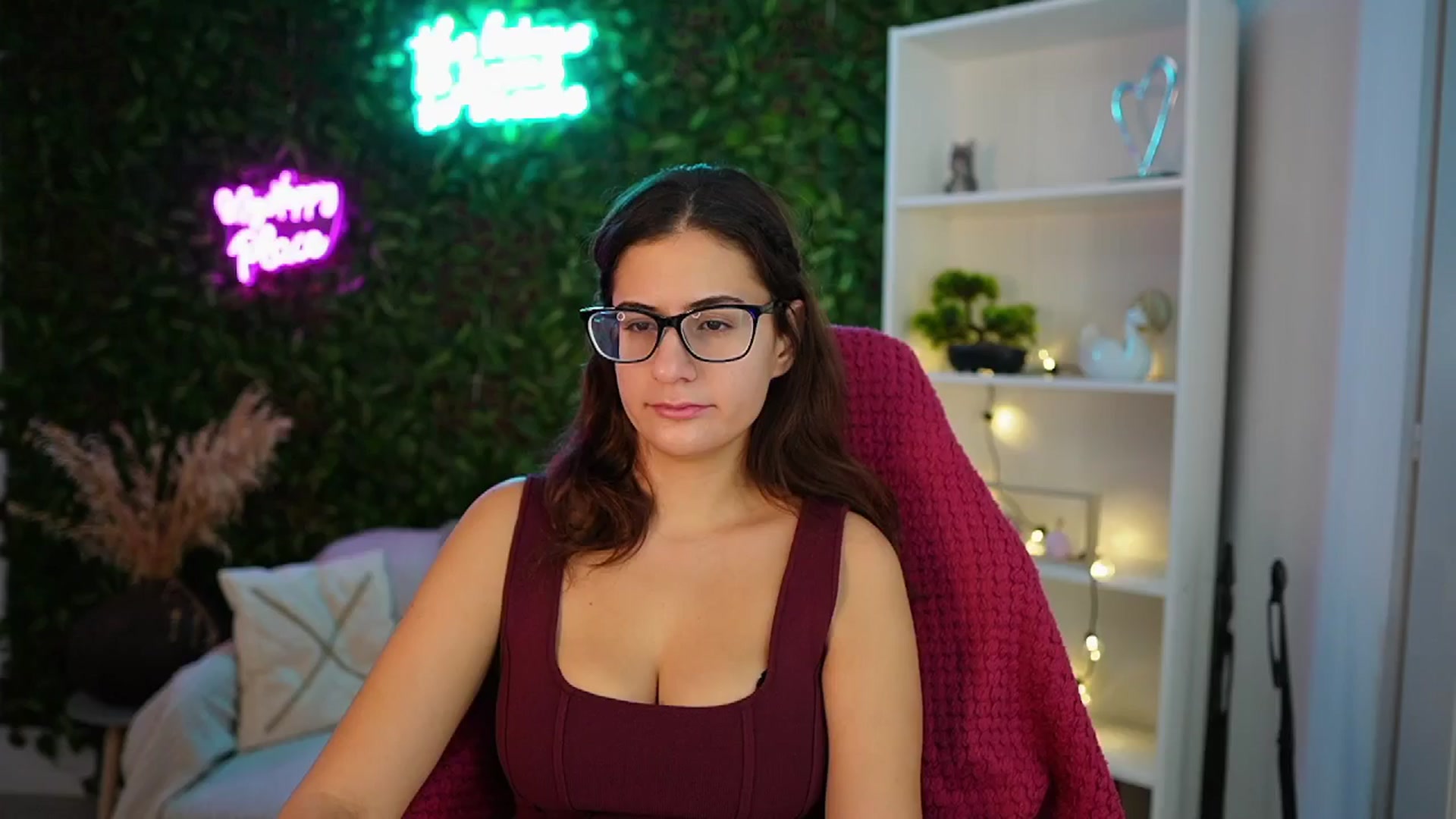 Gallery image thumbnail from Clair_Meek's myfreecams stream on, 12/17/2024, 11:24 image 18 of 20