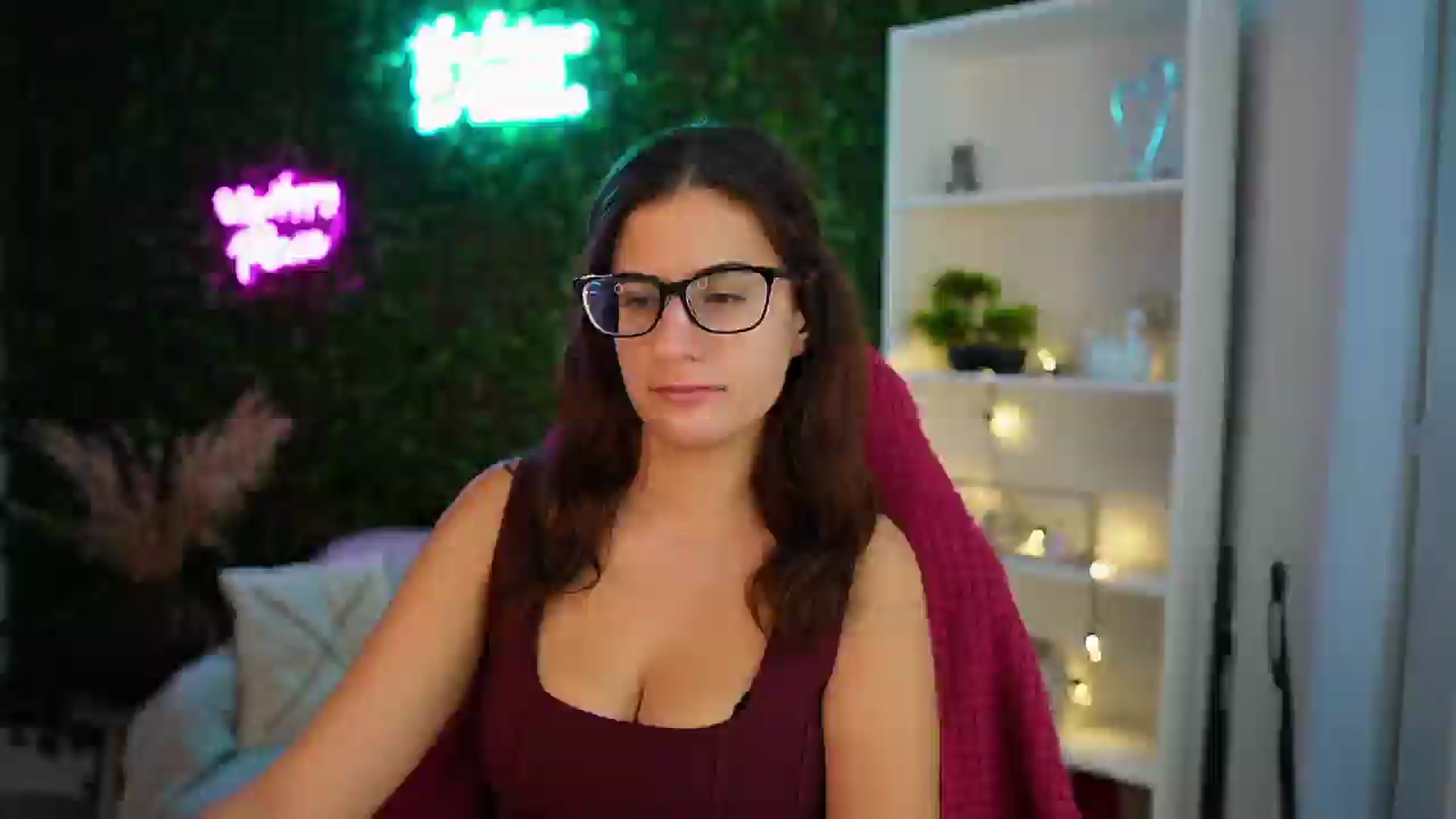 Gallery image thumbnail from Clair_Meek's myfreecams stream on, 12/17/2024, 12:28 image 4 of 20