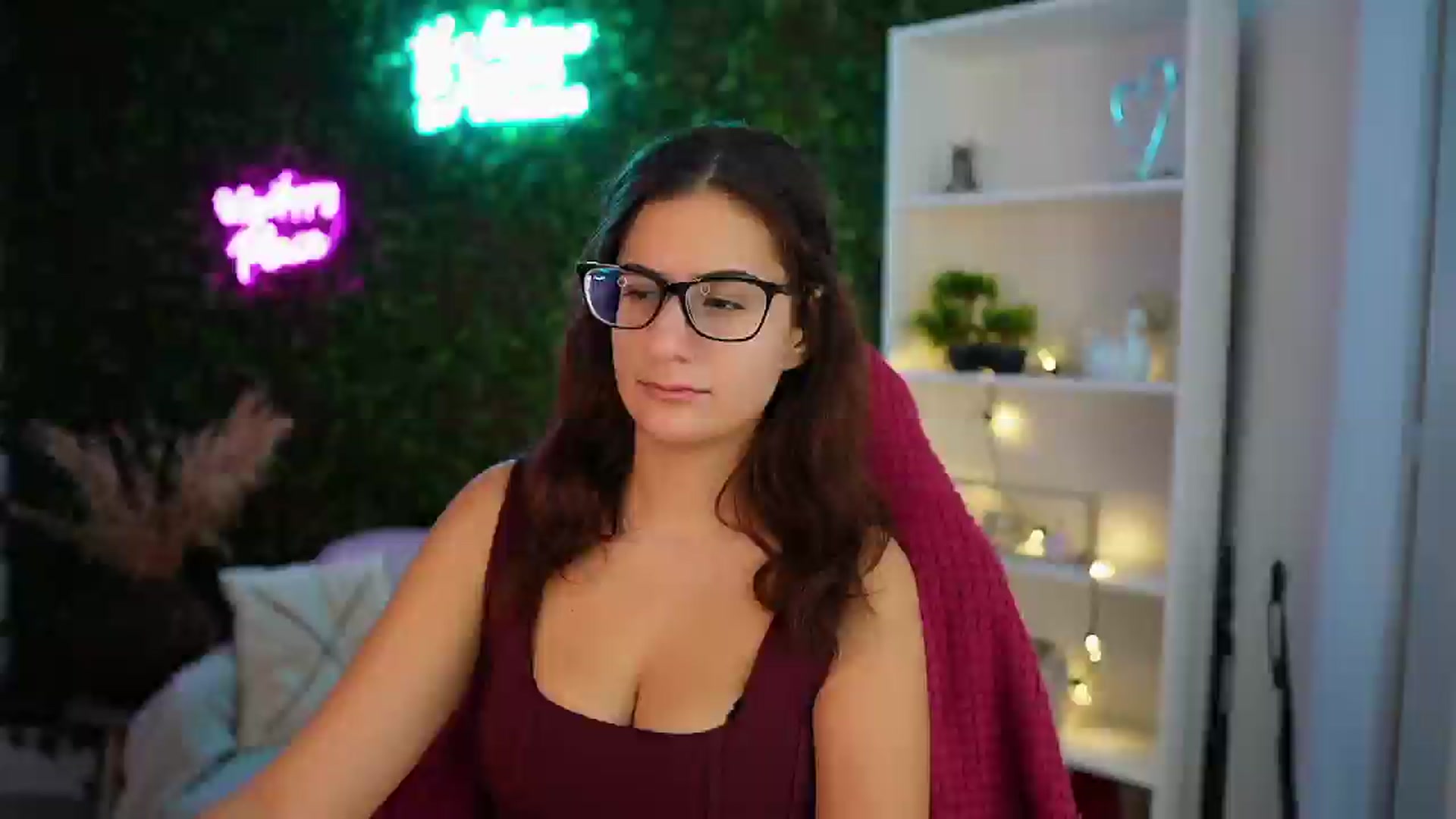 Gallery image thumbnail from Clair_Meek's myfreecams stream on, 12/17/2024, 12:28 image 3 of 20