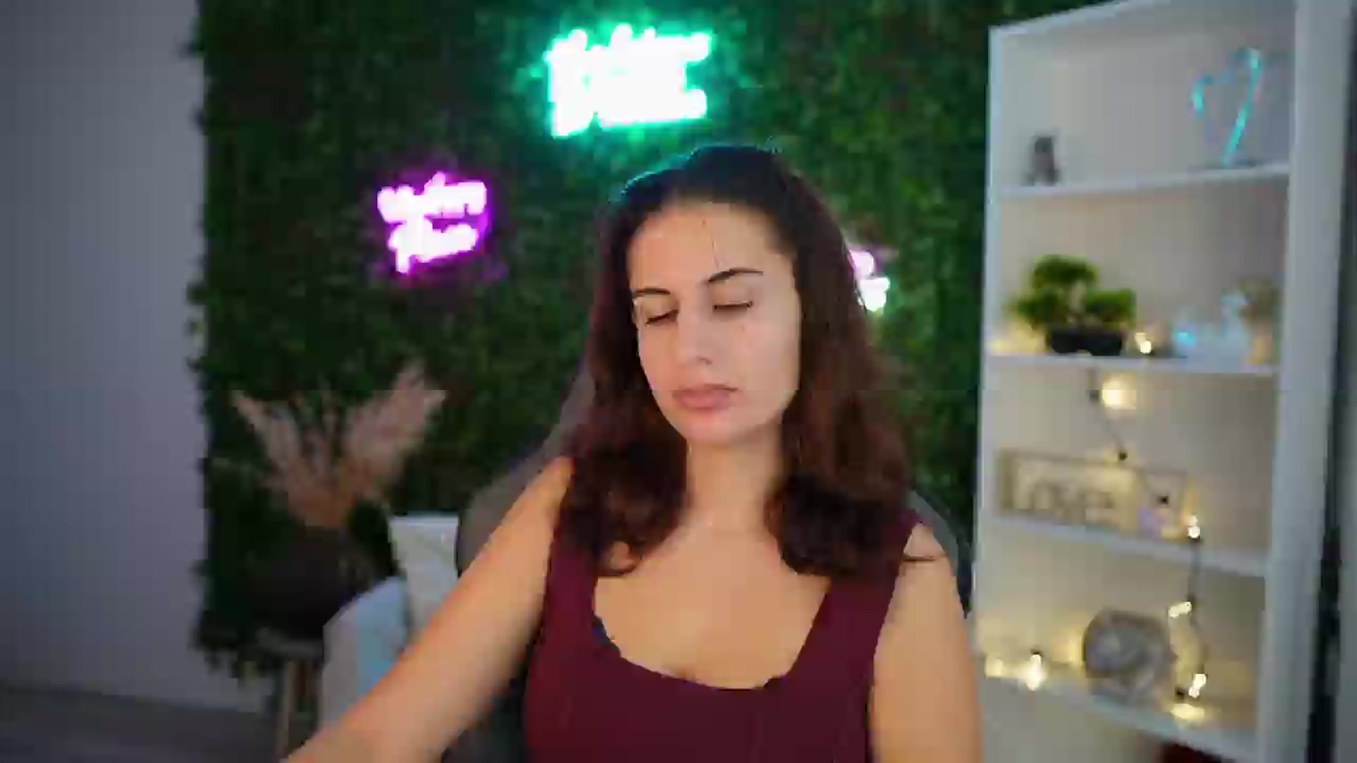 Gallery image thumbnail from Clair_Meek's myfreecams stream on, 12/19/2024, 10:34 image 17 of 20