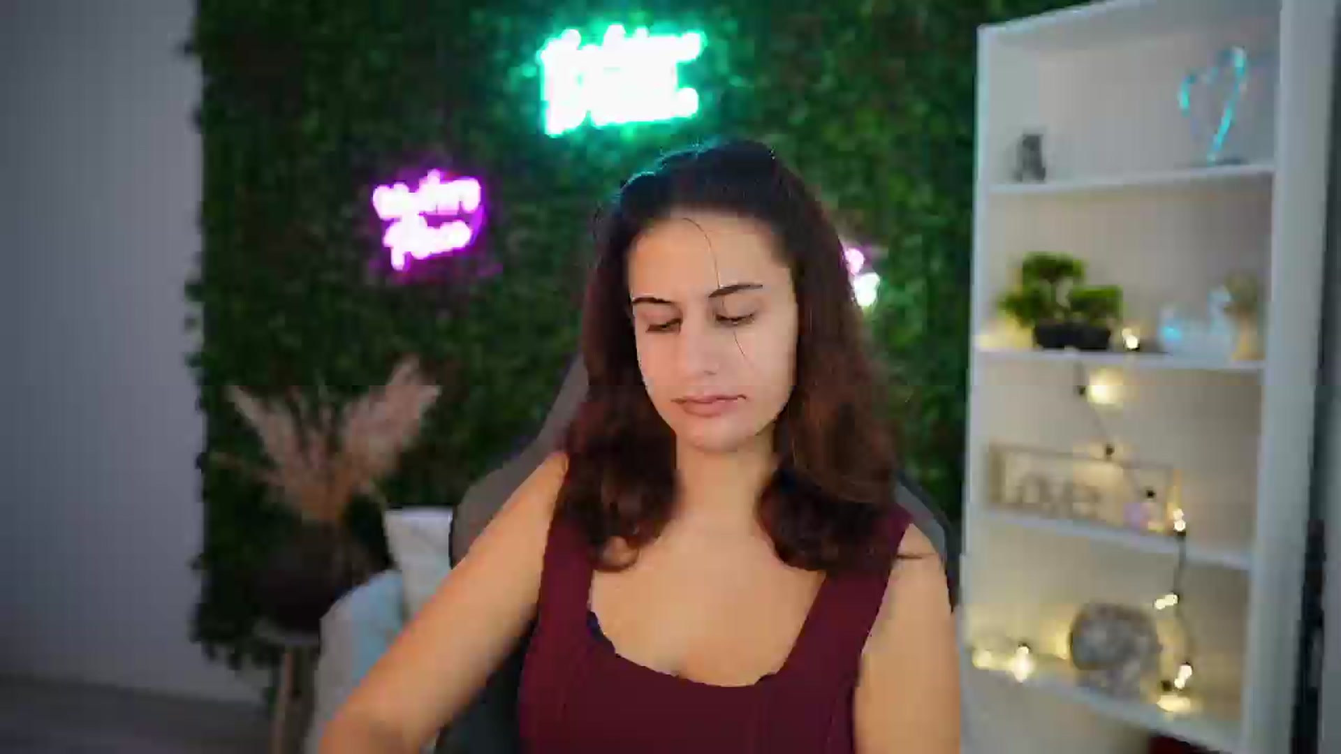 Gallery image thumbnail from Clair_Meek's myfreecams stream on, 12/19/2024, 10:34 image 18 of 20