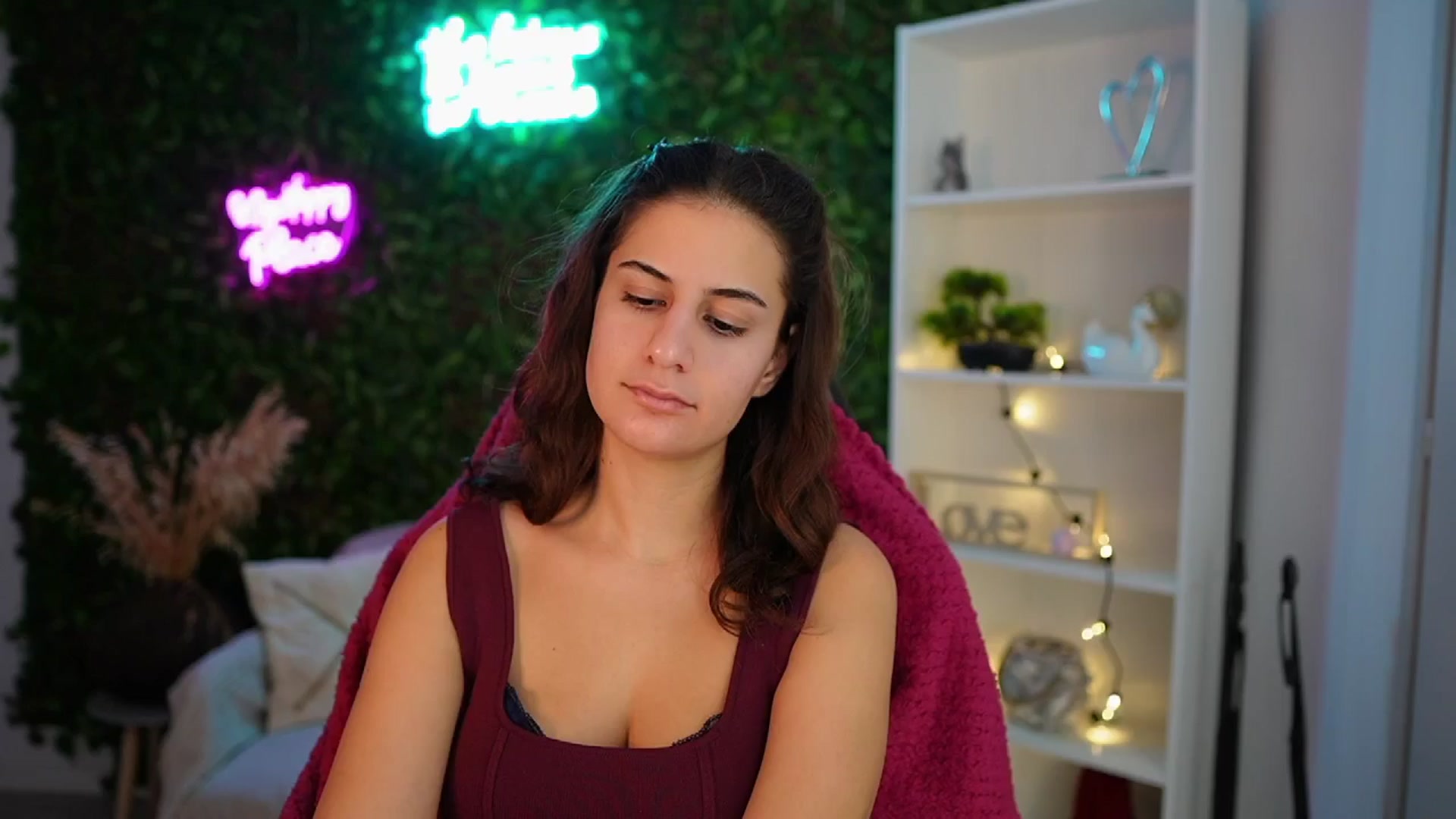 Gallery image thumbnail from Clair_Meek's myfreecams stream on, 12/19/2024, 13:57 image 17 of 20