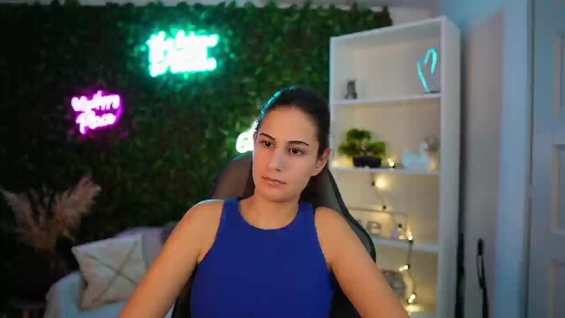 Gallery image thumbnail from Clair_Meek's myfreecams stream on, 12/23/2024, 14:29 image 20 of 20