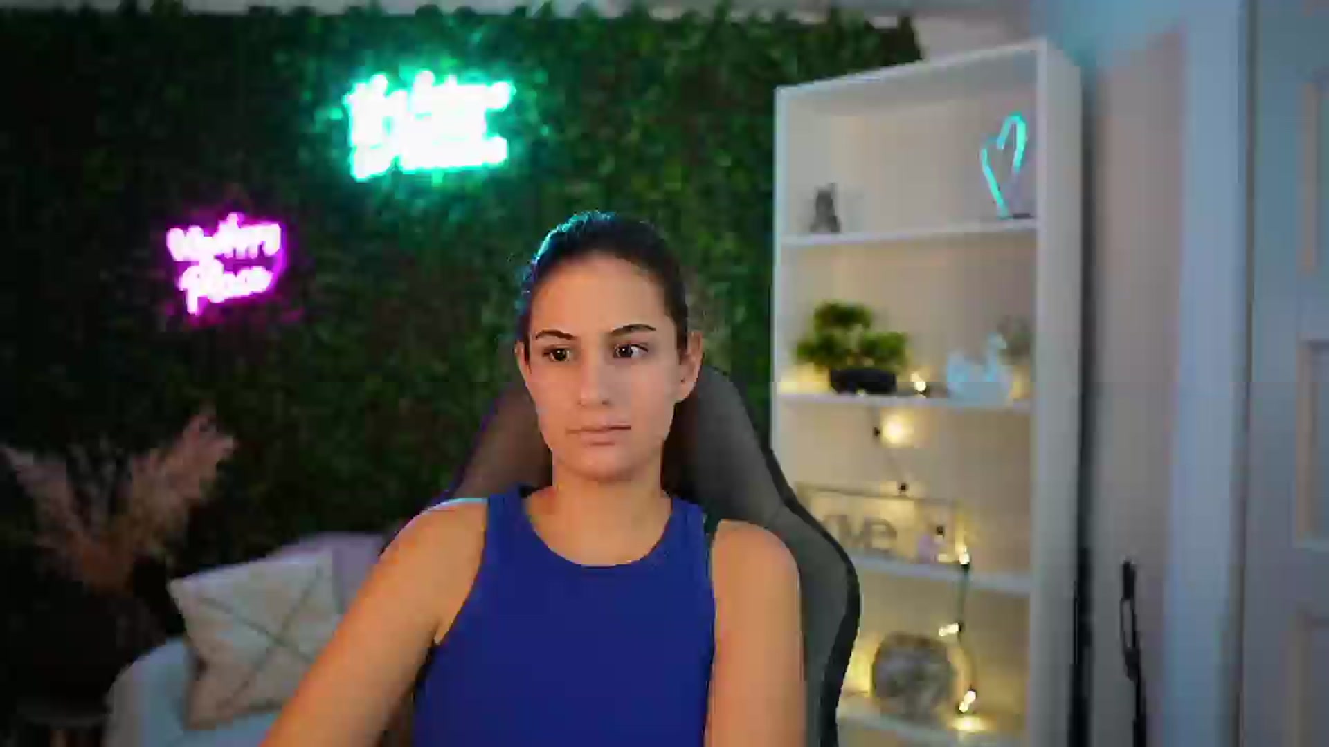 Gallery image thumbnail from Clair_Meek's myfreecams stream on, 12/23/2024, 14:29 image 3 of 20