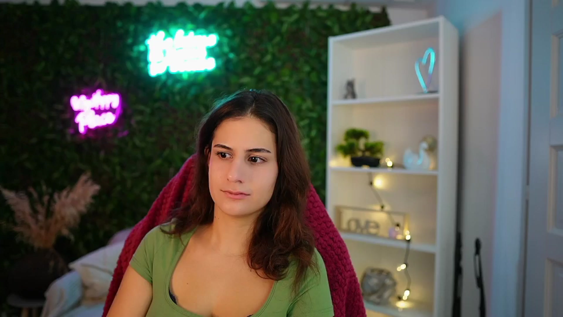Gallery image thumbnail from Clair_Meek's myfreecams stream on, 12/26/2024, 09:59 image 10 of 20