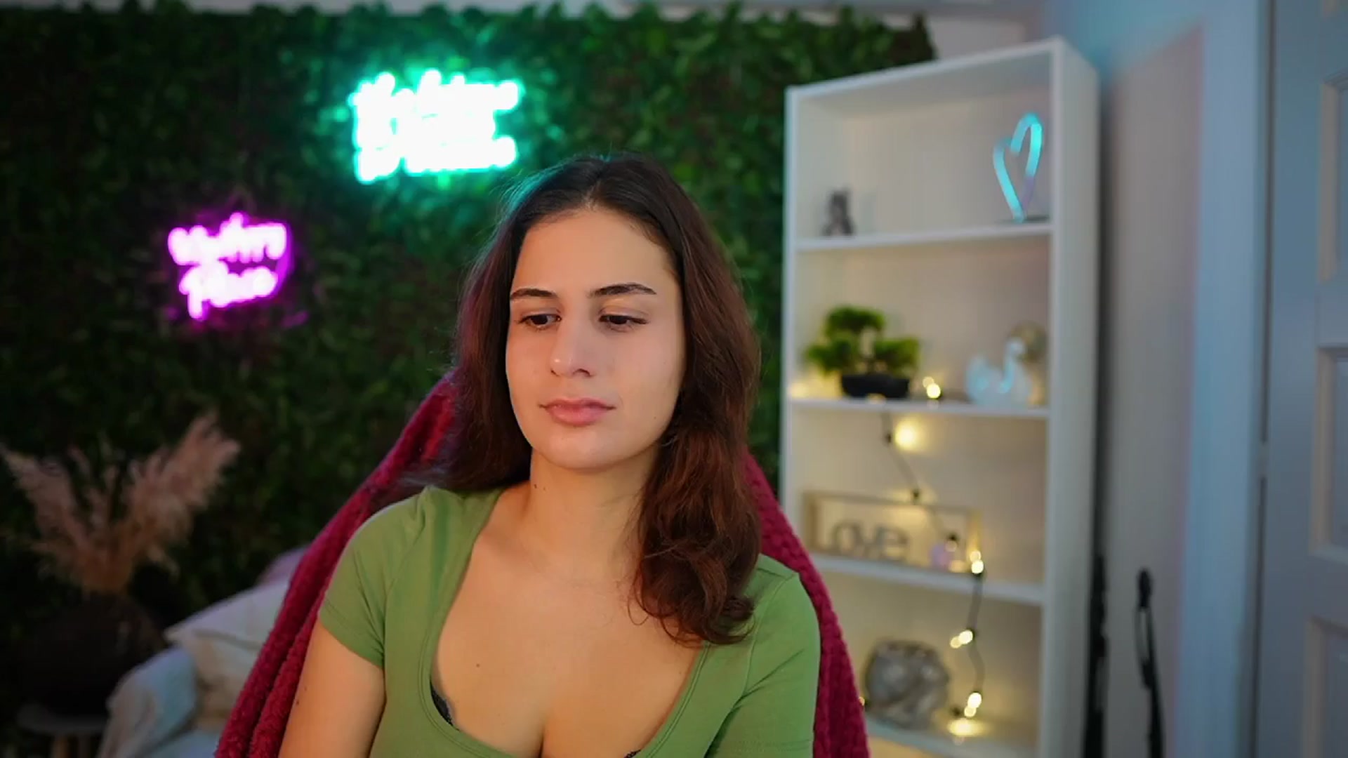 Gallery image thumbnail from Clair_Meek's myfreecams stream on, 12/26/2024, 09:59 image 6 of 20