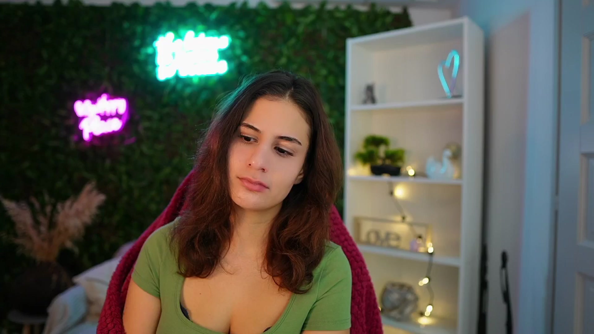 Gallery image thumbnail from Clair_Meek's myfreecams stream on, 12/26/2024, 09:59 image 5 of 20