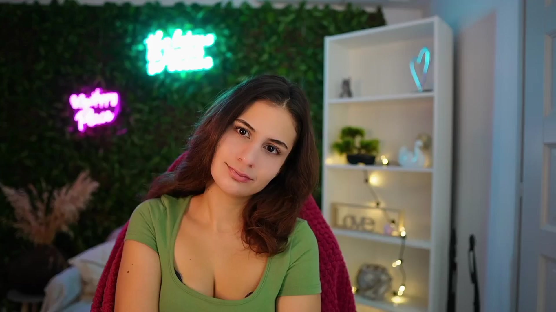 Gallery image thumbnail from Clair_Meek's myfreecams stream on, 12/26/2024, 09:59 image 7 of 20