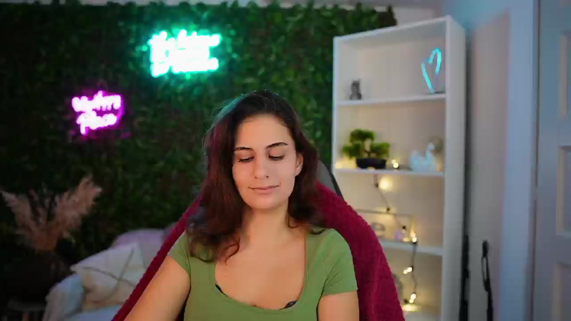 Gallery image thumbnail from Clair_Meek's myfreecams stream on, 12/26/2024, 14:22 image 19 of 20