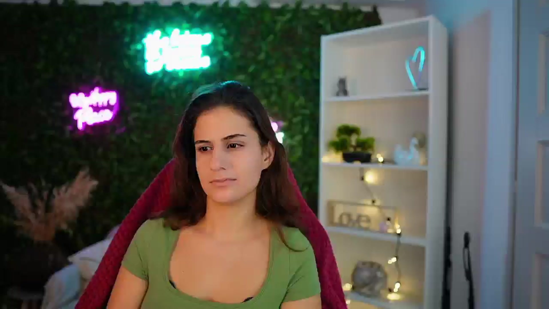 Gallery image thumbnail from Clair_Meek's myfreecams stream on, 12/26/2024, 14:22 image 11 of 20