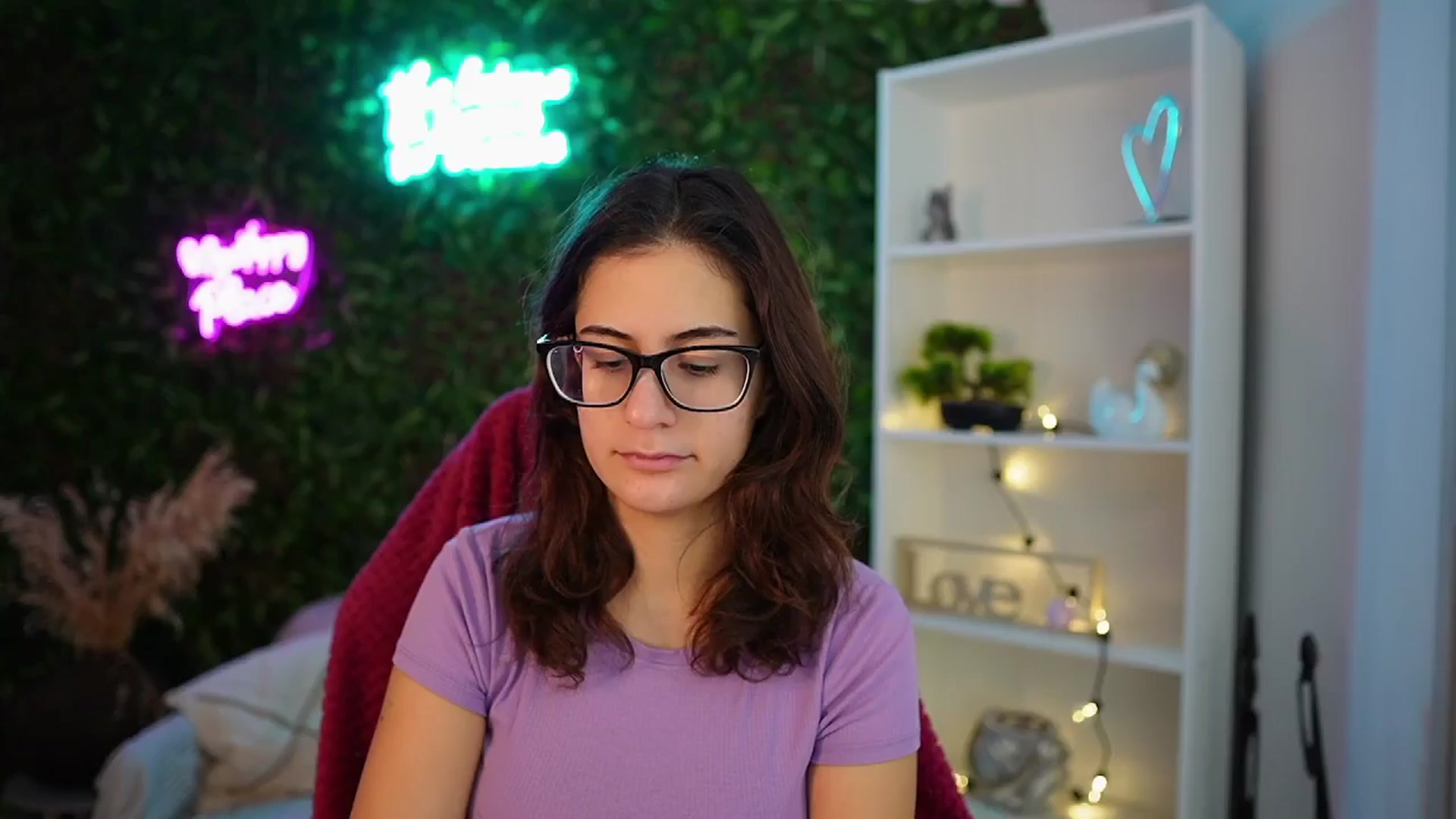 Gallery image thumbnail from Clair_Meek's myfreecams stream on, 12/27/2024, 10:37 image 1 of 20