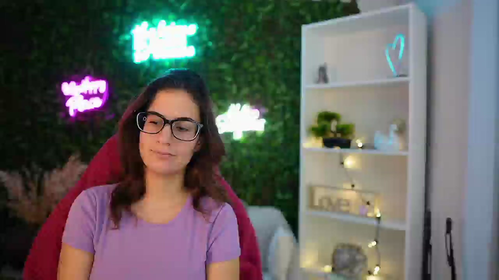 Gallery image thumbnail from Clair_Meek's myfreecams stream on, 12/27/2024, 11:35 image 16 of 20