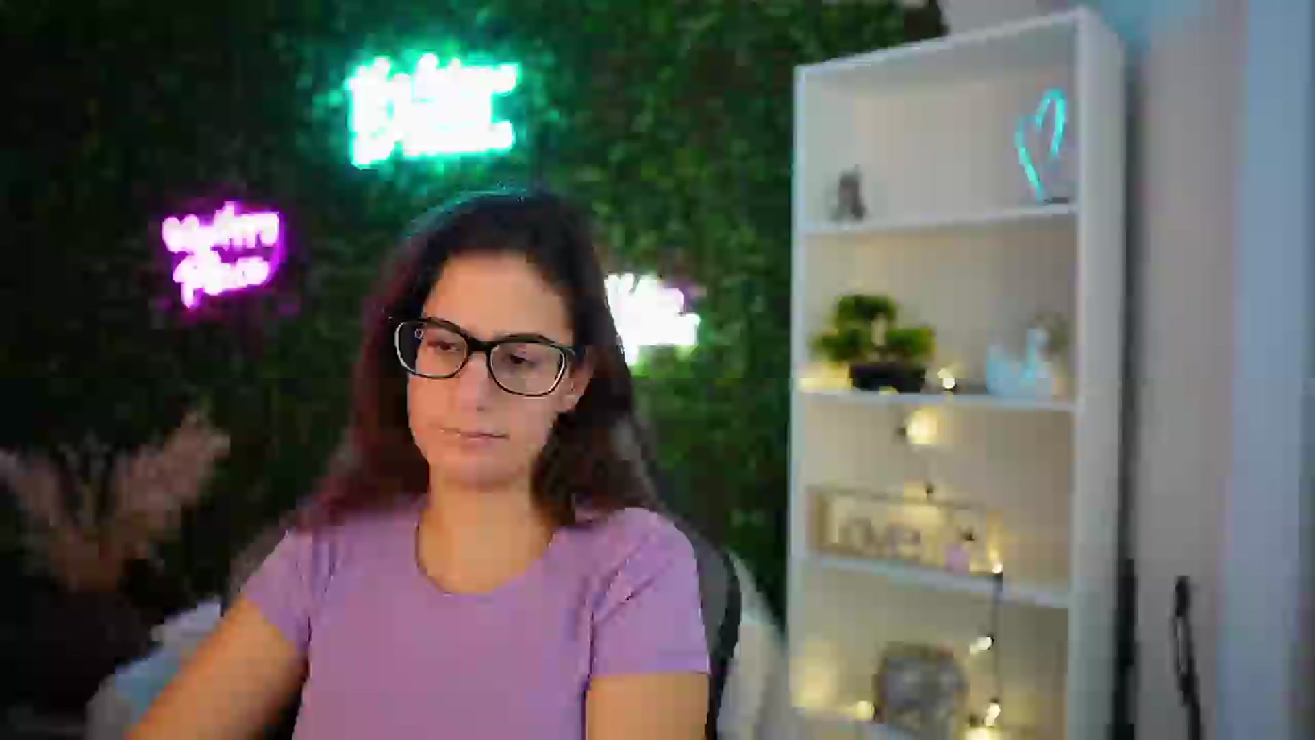 Gallery image thumbnail from Clair_Meek's myfreecams stream on, 12/27/2024, 13:21 image 3 of 20