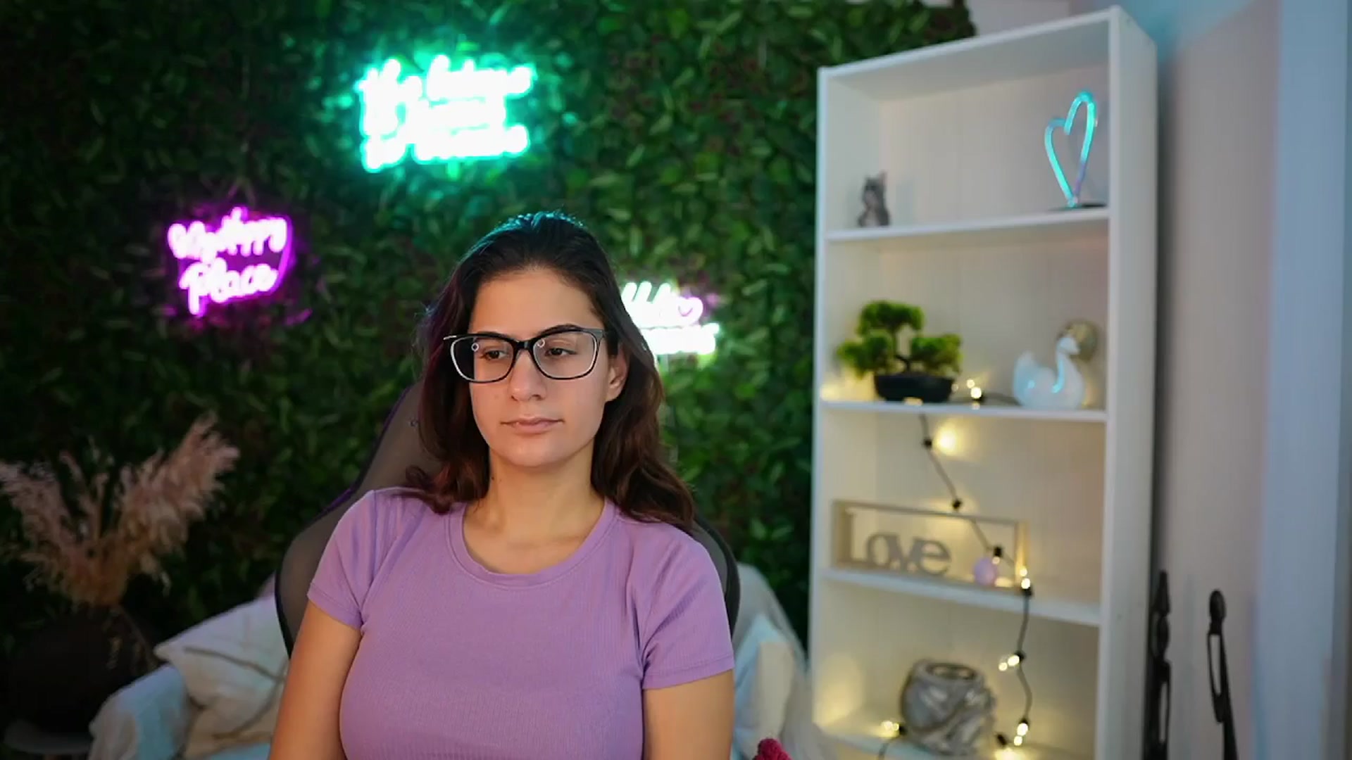 Gallery image thumbnail from Clair_Meek's myfreecams stream on, 12/27/2024, 13:21 image 17 of 20