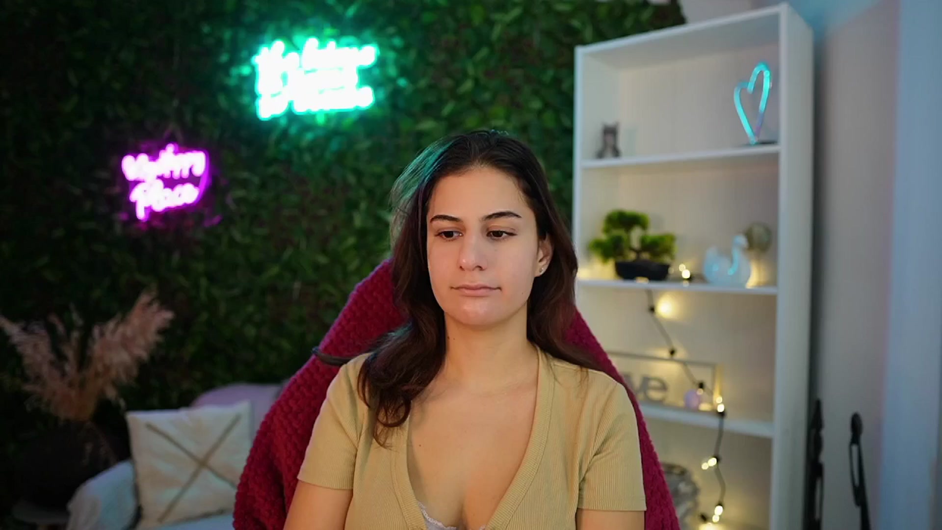 Gallery image thumbnail from Clair_Meek's myfreecams stream on, 01/02/2025, 10:09 image 8 of 20