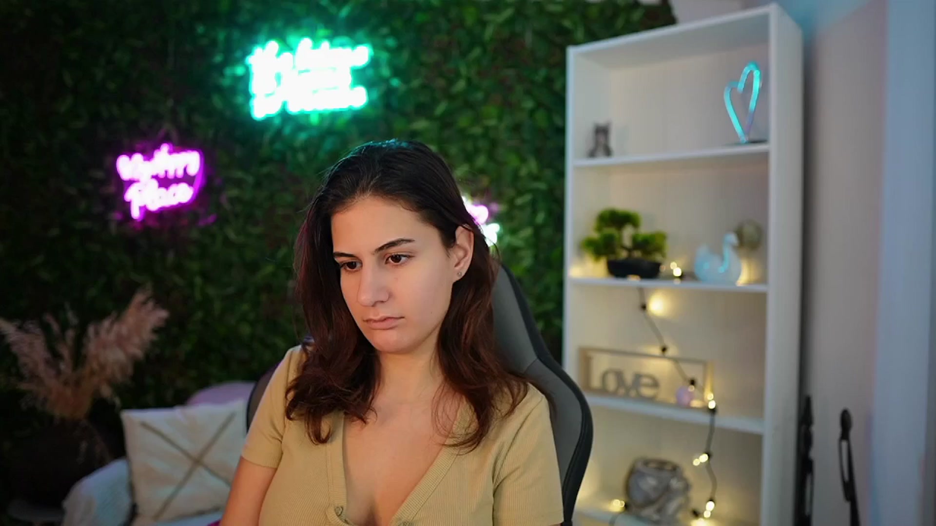 Gallery image thumbnail from Clair_Meek's myfreecams stream on, 01/02/2025, 14:01 image 1 of 20
