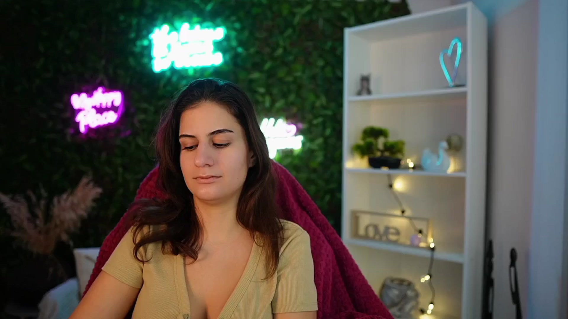 Gallery image thumbnail from Clair_Meek's myfreecams stream on, 01/02/2025, 14:01 image 17 of 20