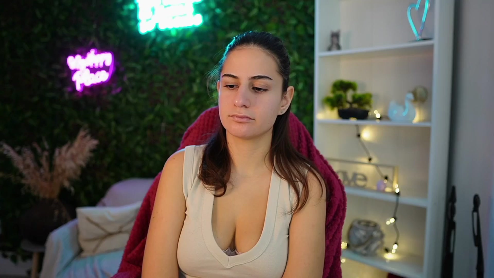 Gallery image thumbnail from Clair_Meek's myfreecams stream on, 01/03/2025, 10:50 image 7 of 20