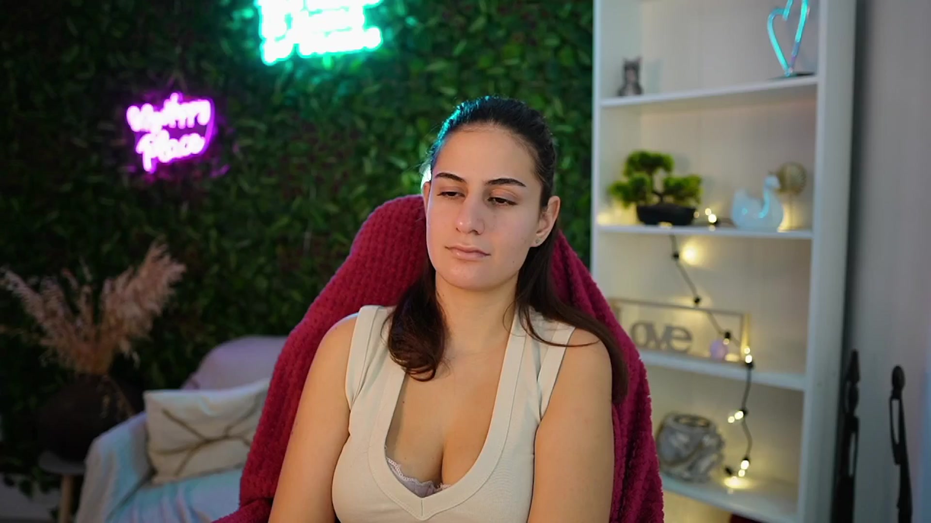 Gallery image thumbnail from Clair_Meek's myfreecams stream on, 01/03/2025, 10:50 image 19 of 20