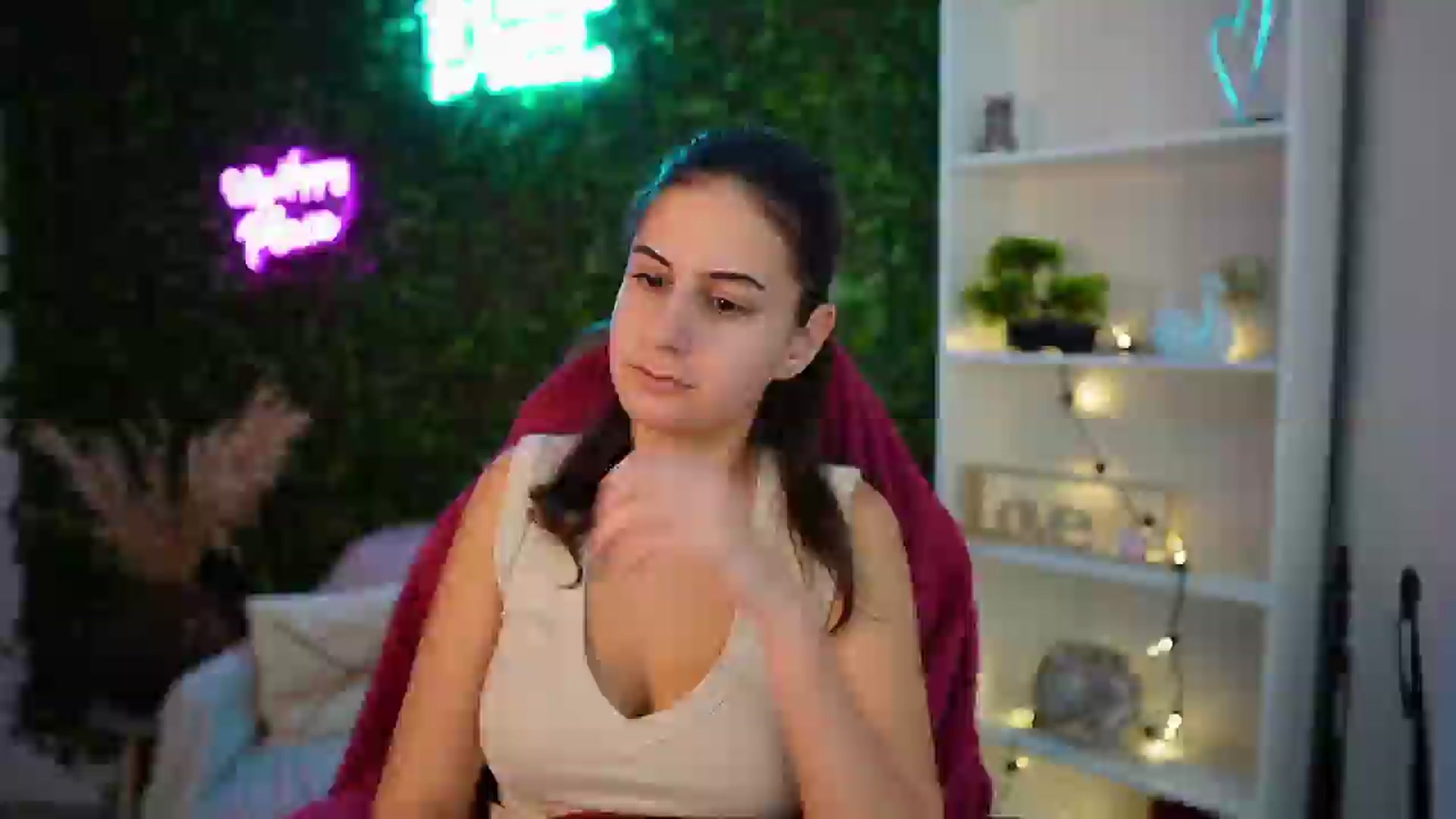 Gallery image thumbnail from Clair_Meek's myfreecams stream on, 01/03/2025, 13:57 image 4 of 20