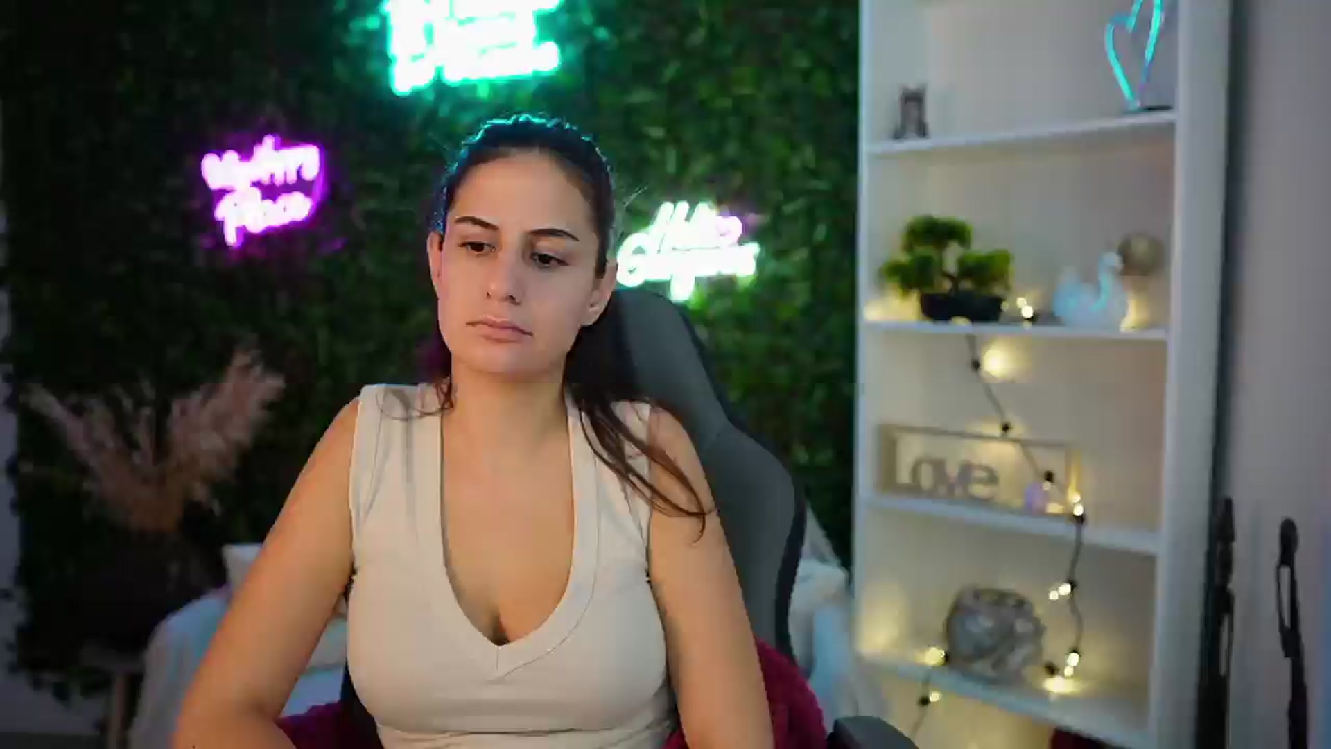 Gallery image thumbnail from Clair_Meek's myfreecams stream on, 01/03/2025, 13:57 image 20 of 20