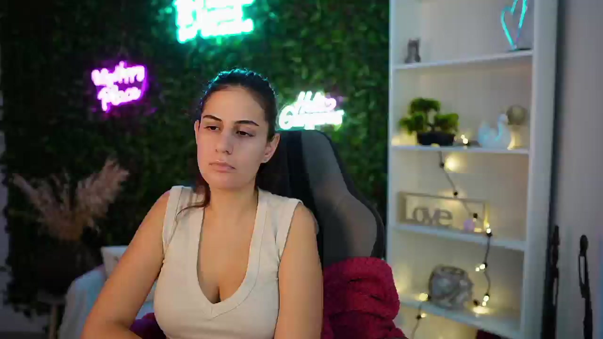 Gallery image thumbnail from Clair_Meek's myfreecams stream on, 01/03/2025, 13:57 image 16 of 20