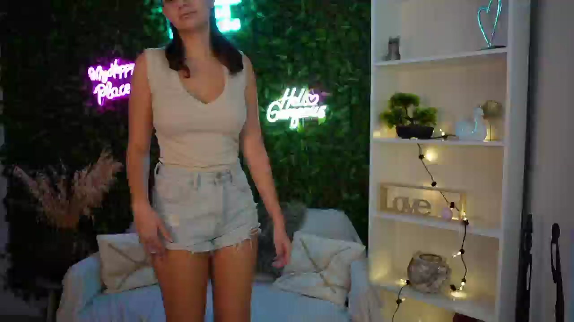 Gallery image thumbnail from Clair_Meek's myfreecams stream on, 01/03/2025, 13:57 image 7 of 20
