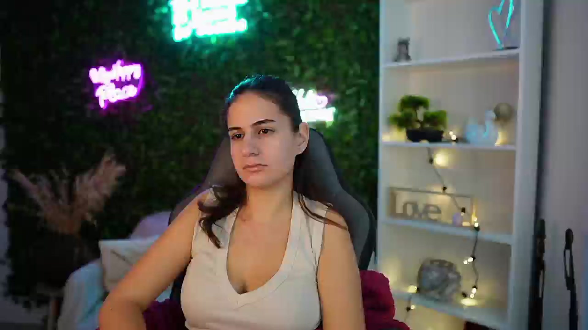 Gallery image thumbnail from Clair_Meek's myfreecams stream on, 01/03/2025, 13:57 image 19 of 20