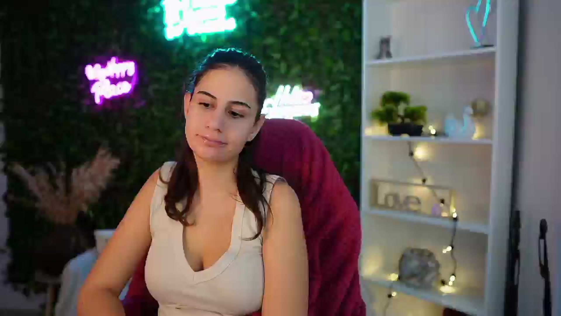 Gallery image thumbnail from Clair_Meek's myfreecams stream on, 01/03/2025, 13:57 image 2 of 20