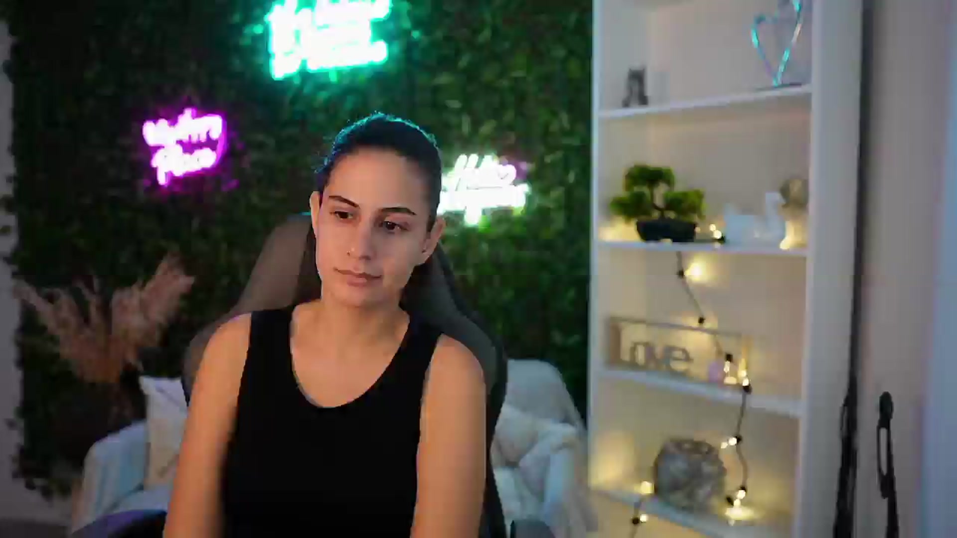 Gallery image thumbnail from Clair_Meek's myfreecams stream on, 01/06/2025, 13:57 image 2 of 20