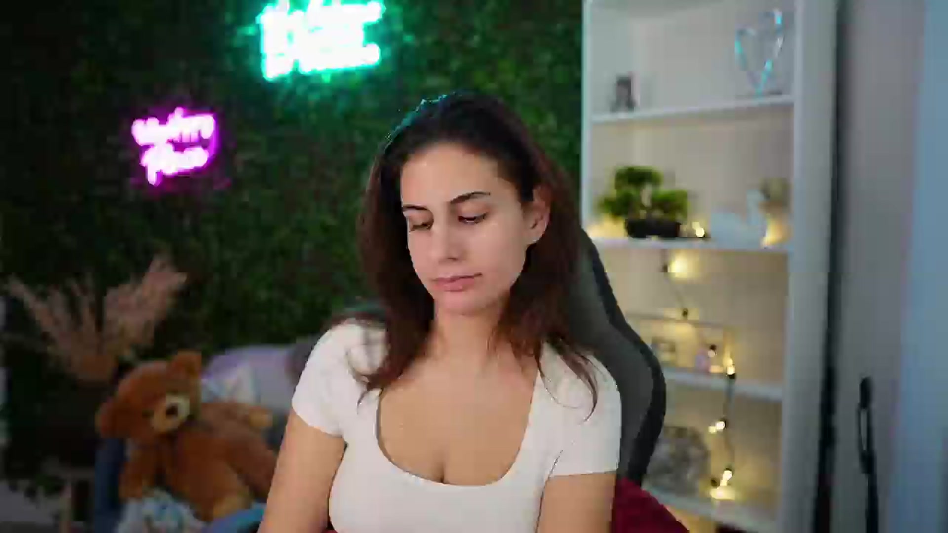 Gallery image thumbnail from Clair_Meek's myfreecams stream on, 01/08/2025, 13:58 image 9 of 20