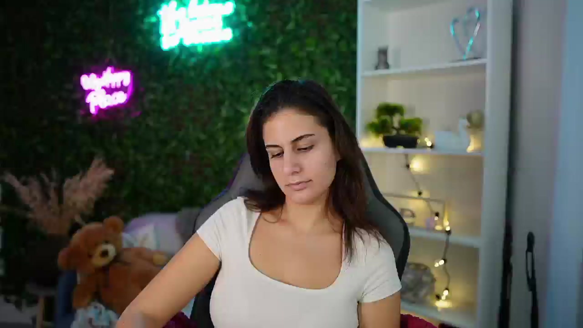 Gallery image thumbnail from Clair_Meek's myfreecams stream on, 01/08/2025, 13:58 image 19 of 20