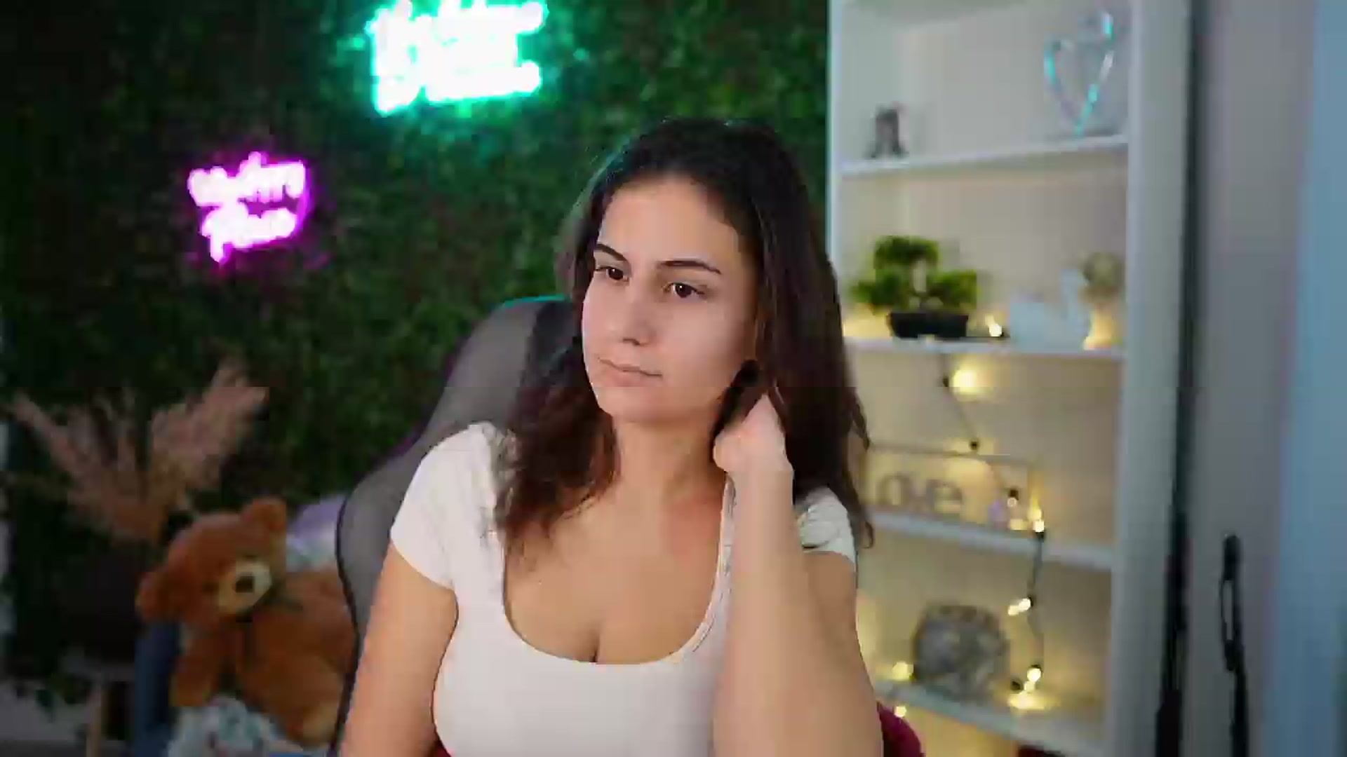Gallery image thumbnail from Clair_Meek's myfreecams stream on, 01/08/2025, 13:58 image 3 of 20