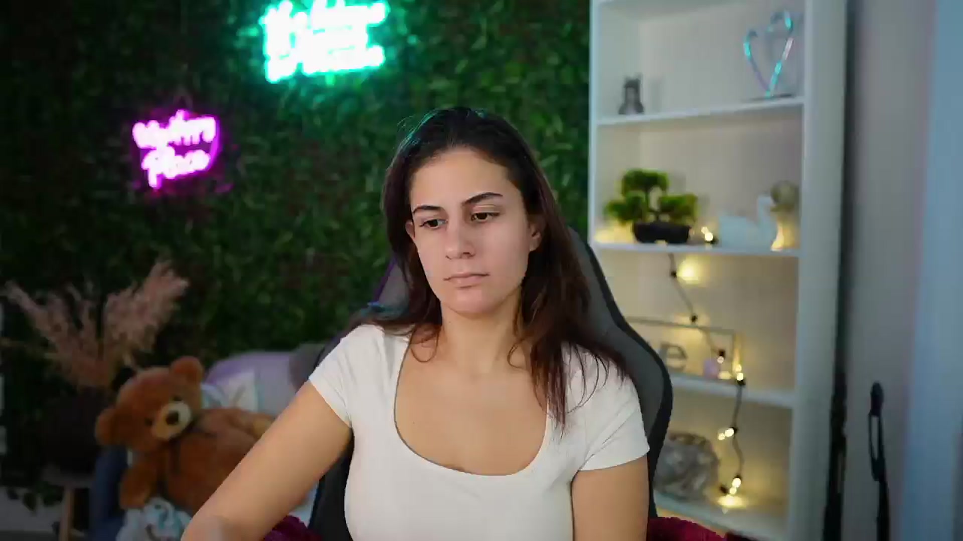 Gallery image thumbnail from Clair_Meek's myfreecams stream on, 01/08/2025, 13:58 image 18 of 20