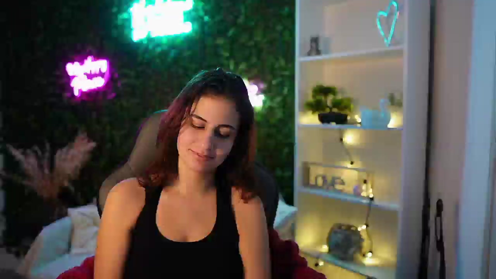 Gallery image thumbnail from Clair_Meek's myfreecams stream on, 01/09/2025, 13:54 image 9 of 20