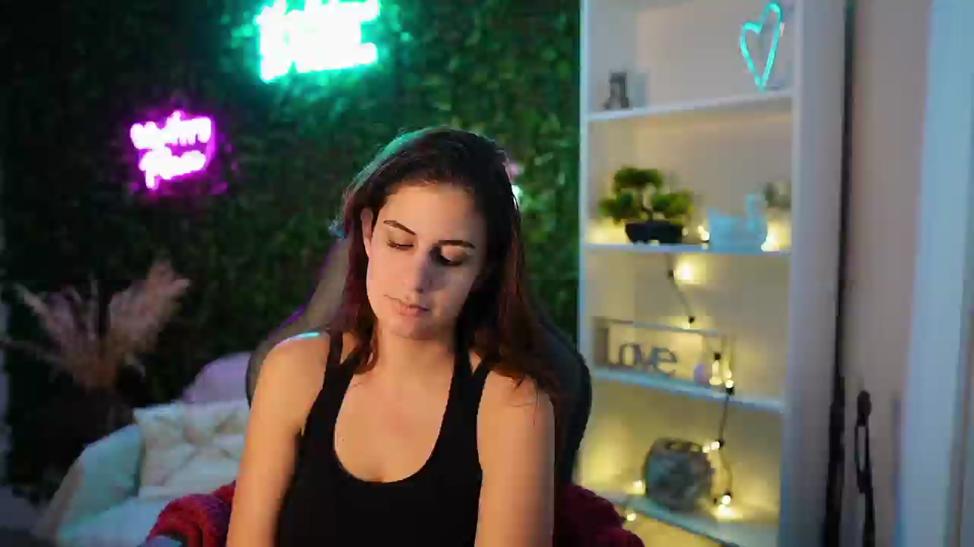 Gallery image thumbnail from Clair_Meek's myfreecams stream on, 01/09/2025, 13:54 image 15 of 20