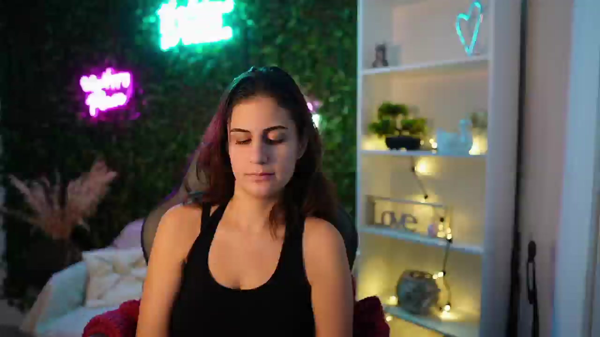 Gallery image thumbnail from Clair_Meek's myfreecams stream on, 01/09/2025, 13:54 image 6 of 20