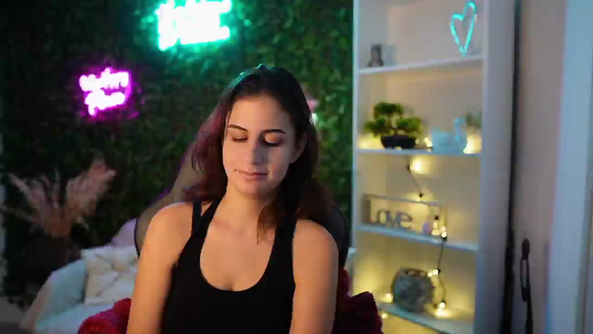 Gallery image thumbnail from Clair_Meek's myfreecams stream on, 01/09/2025, 13:54 image 5 of 20