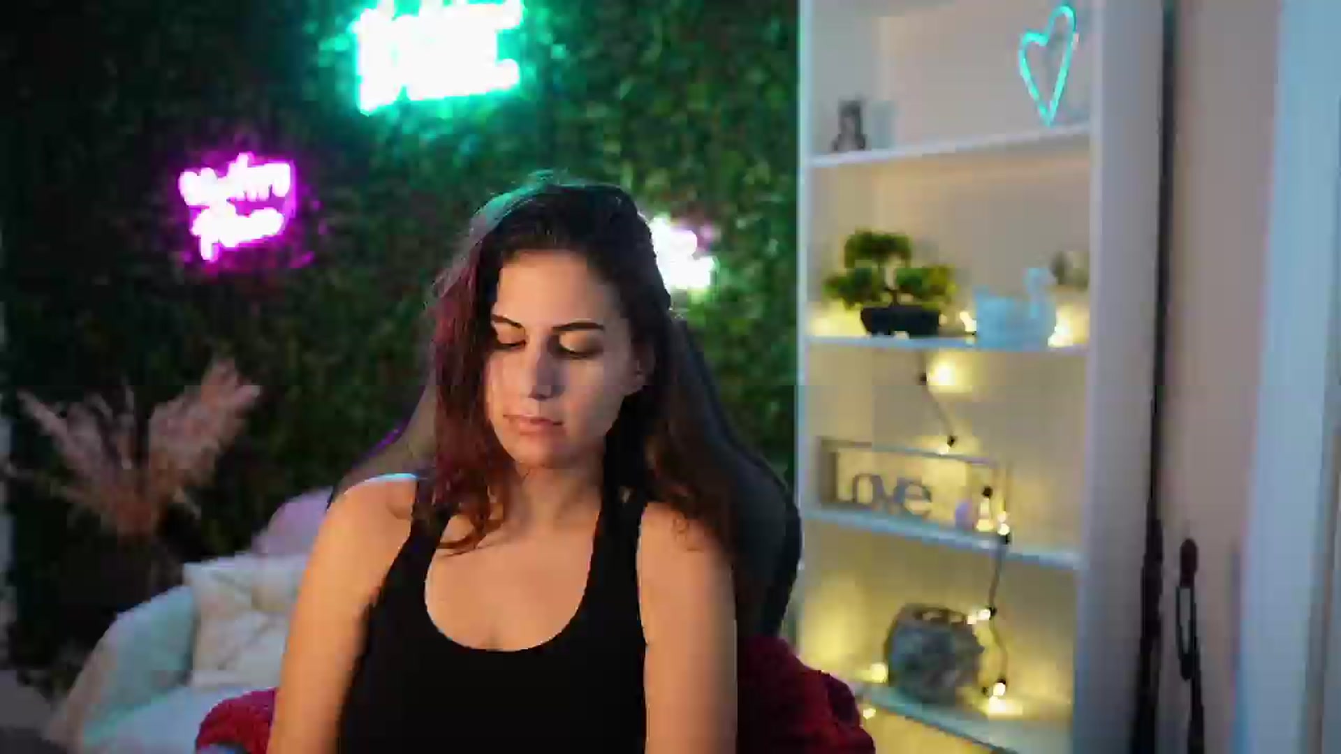 Gallery image thumbnail from Clair_Meek's myfreecams stream on, 01/09/2025, 13:54 image 12 of 20