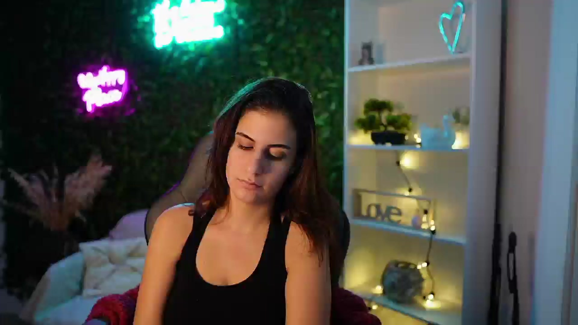 Gallery image thumbnail from Clair_Meek's myfreecams stream on, 01/09/2025, 13:54 image 16 of 20