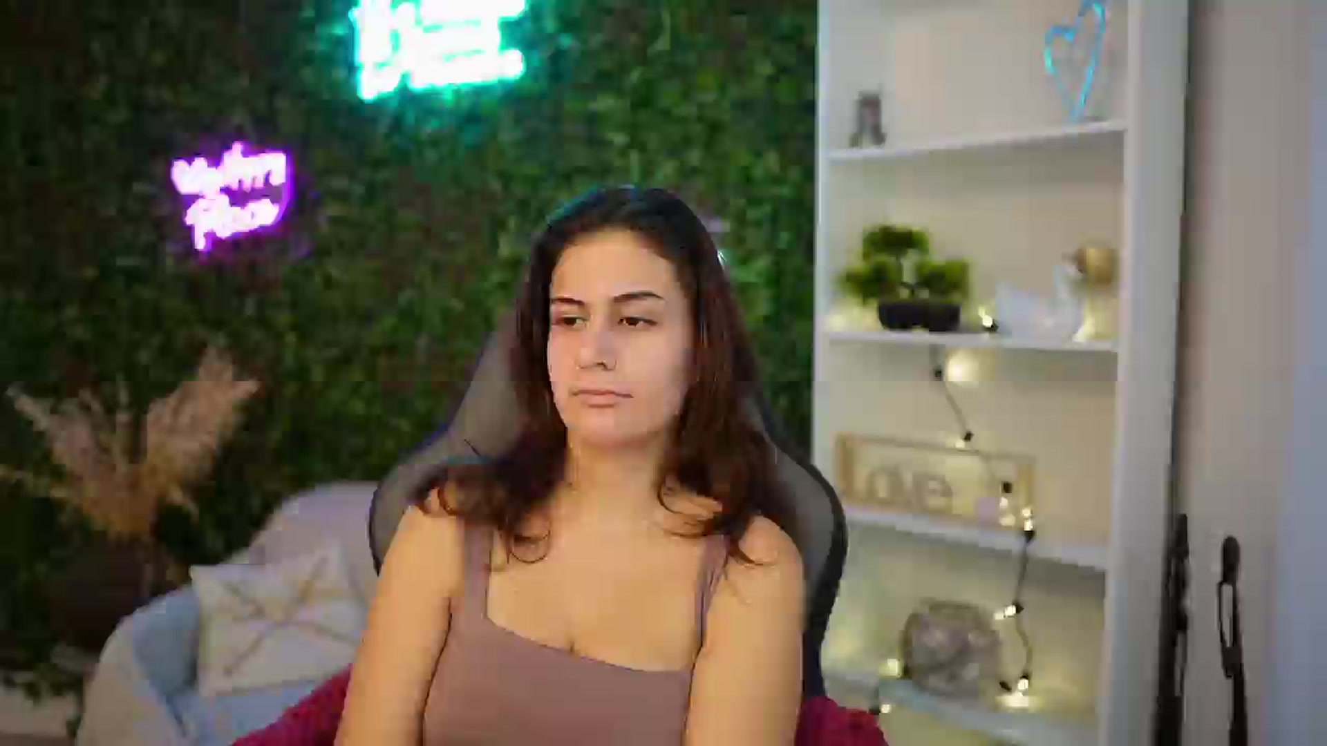 Gallery image thumbnail from Clair_Meek's myfreecams stream on, 01/10/2025, 13:41 image 4 of 20