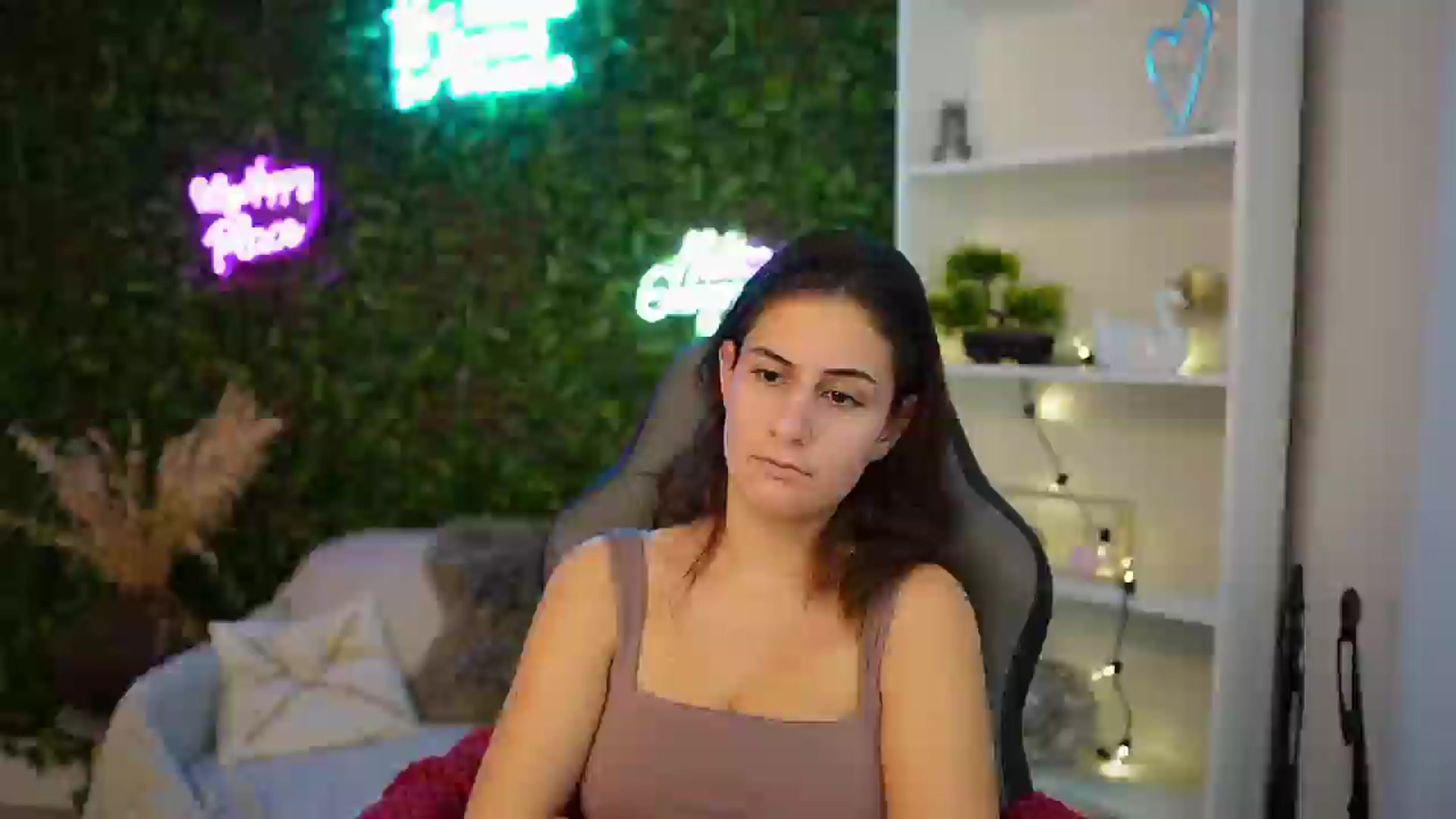 Gallery image thumbnail from Clair_Meek's myfreecams stream on, 01/10/2025, 13:41 image 12 of 20