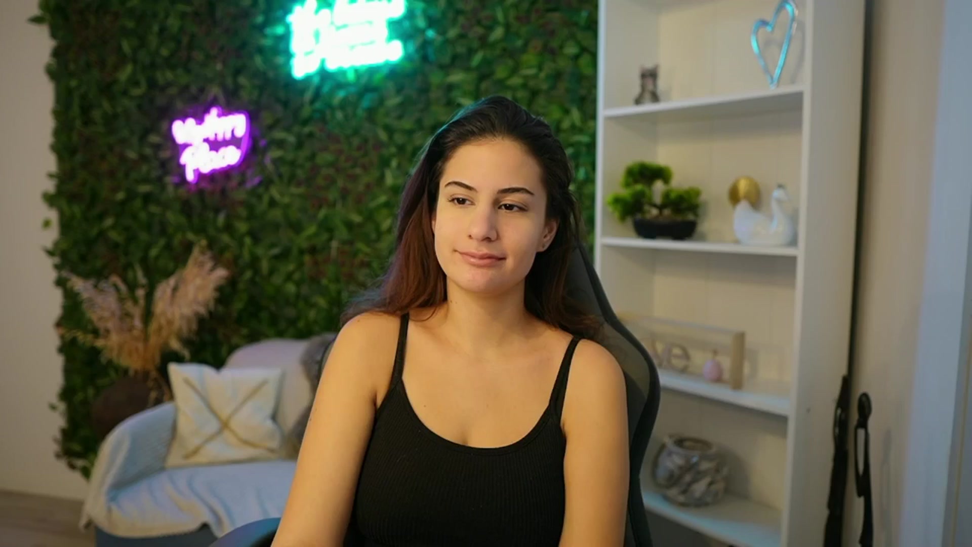 Gallery image thumbnail from Clair_Meek's myfreecams stream on, 01/14/2025, 14:35 image 2 of 20