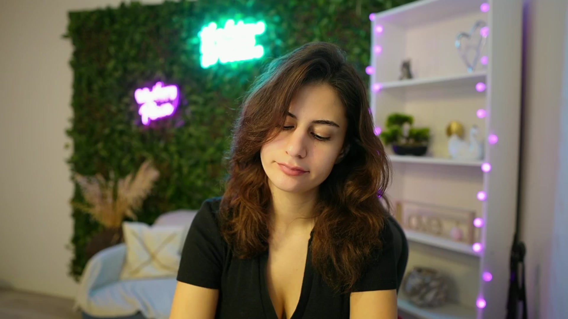 Gallery image thumbnail from Clair_Meek's myfreecams stream on, 01/15/2025, 09:53 image 11 of 20