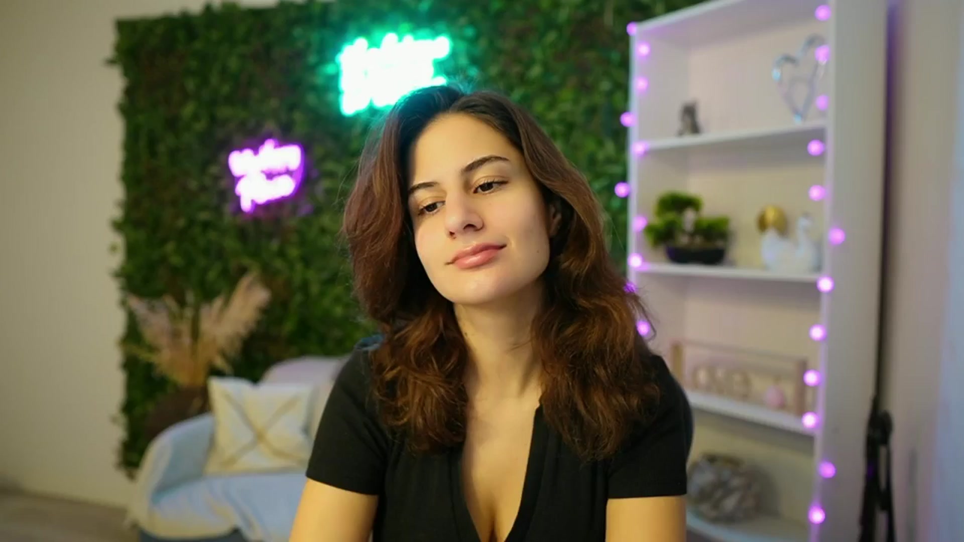 Gallery image thumbnail from Clair_Meek's myfreecams stream on, 01/15/2025, 09:53 image 12 of 20