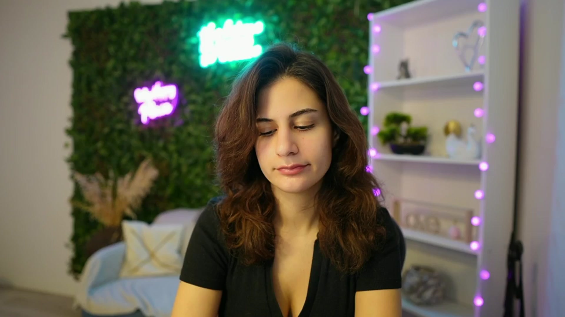 Gallery image thumbnail from Clair_Meek's myfreecams stream on, 01/15/2025, 09:53 image 13 of 20