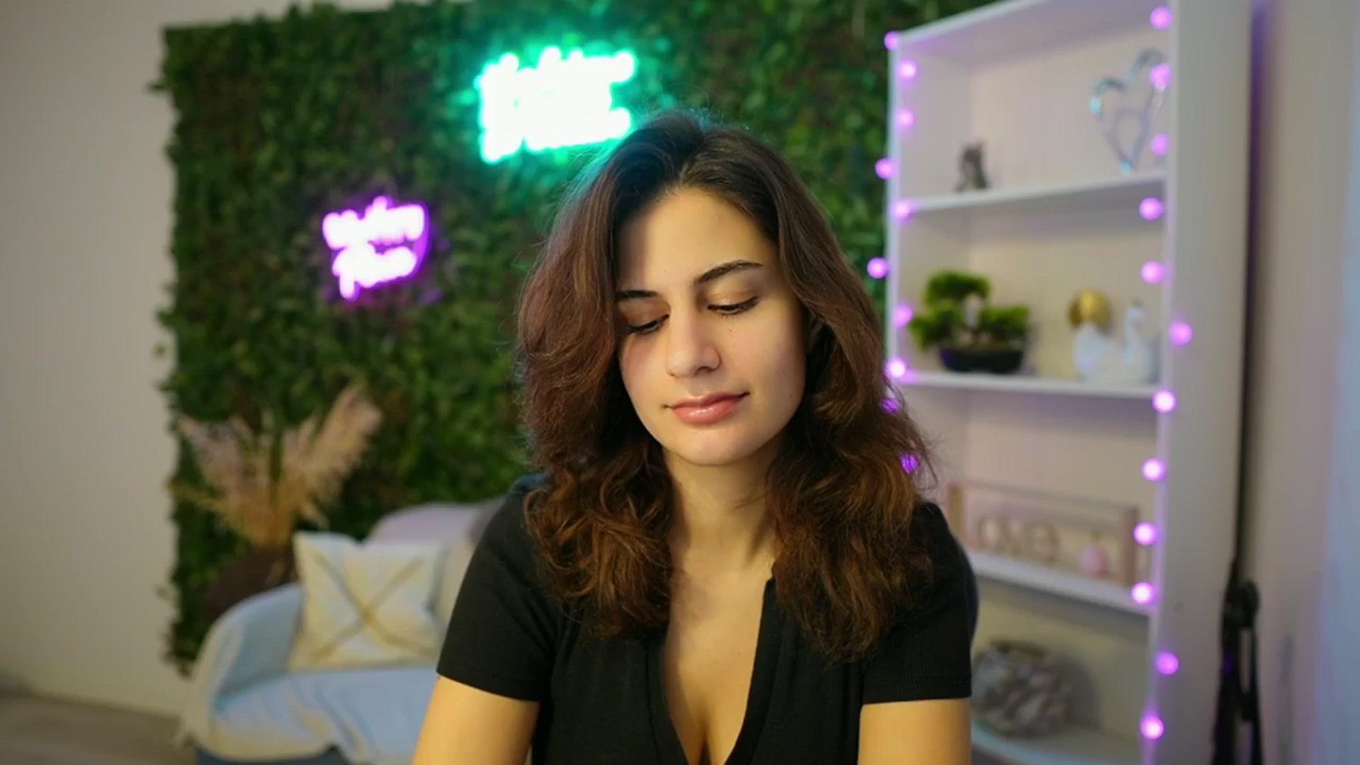 Gallery image thumbnail from Clair_Meek's myfreecams stream on, 01/15/2025, 09:53 image 17 of 20