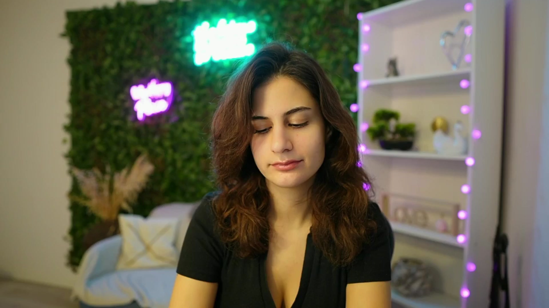 Gallery image thumbnail from Clair_Meek's myfreecams stream on, 01/15/2025, 09:53 image 14 of 20